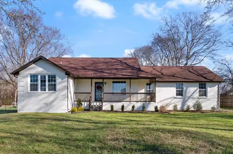 7956 Lebanon Rd, Murfreesboro, TN 37129