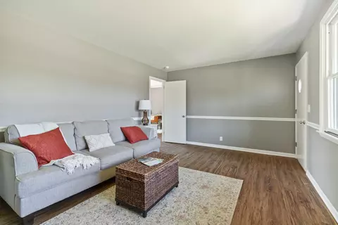 100 Eleazer Dr, Dickson, TN 37055 photo 5