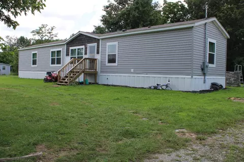890 Oak Grove Rd, Goodspring, TN 38460
