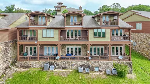 55 Oasis Ln # B, Savannah, TN 38372