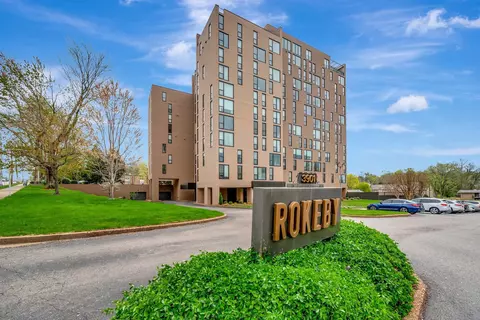 3901 W End Ave #403, Nashville, TN 37205