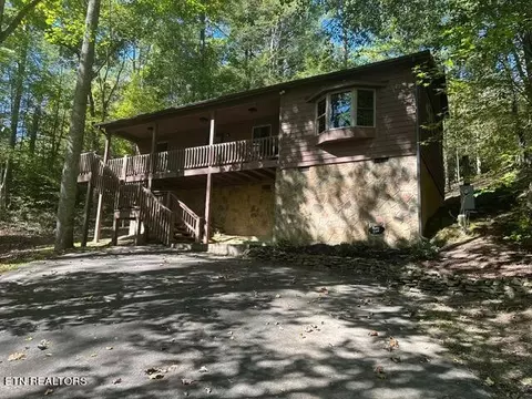 230 Penni Ln, Townsend, TN 37882