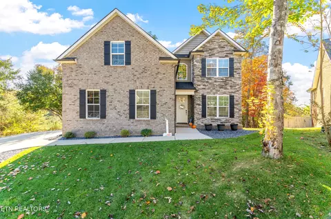 1401 Willow Field Ln, Knoxville, TN 37931