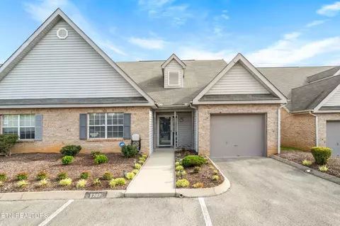 5207 Pelahatchia Way, Knoxville, TN 37912