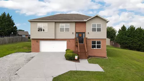 520 N Pitner Rd, Seymour, TN 37865