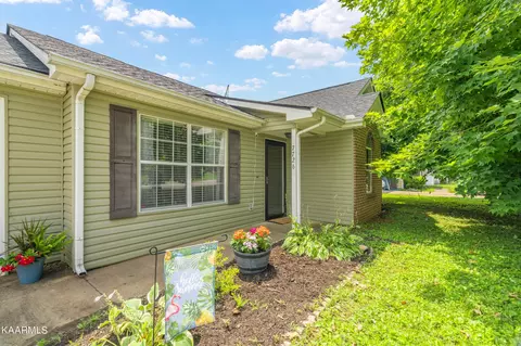 7726 Ashcroft Way, Powell, TN 37849