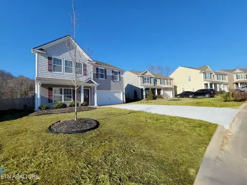 11221 Quartermaster Ln, Knoxville, TN 37932