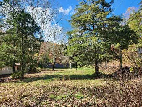 7116 Garfield Rd, Harrison, TN 37341