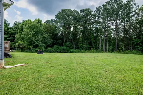 Exterior - 582 Hennessee Ave, Morrison, TN 37357 photo 8 of 8
