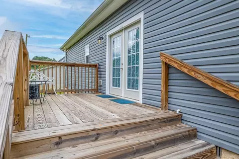 Exterior - 582 Hennessee Ave, Morrison, TN 37357 photo 6 of 8