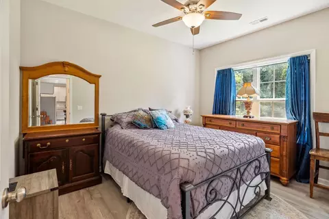 Bedroom - 582 Hennessee Ave, Morrison, TN 37357 photo 3 of 3