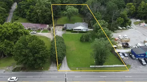 1332 S Dickerson Rd, Goodlettsville, TN 37072
