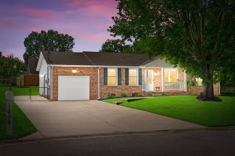 1606 Northridge Ct, Clarksville, TN 37042
