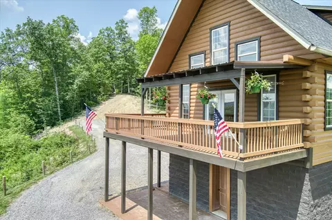 7040 Fallen Timber Ln, Crawford, TN 38554