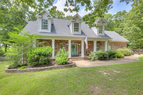 7203 Hidden Lake Dr, Fairview, TN 37062