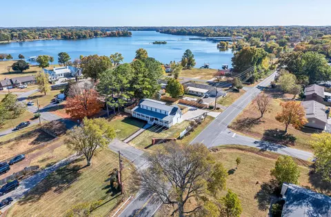 100 Imperial Pt, Hendersonville, TN 37075