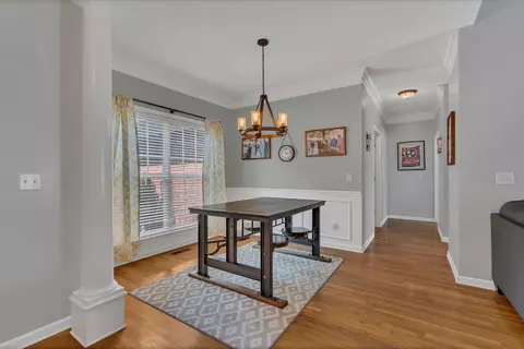 Dining - 919 Compton Rd, Murfreesboro, TN 37130 photo 1 of 2