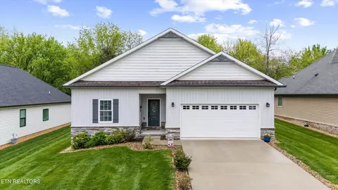 208 Ogana Ln, Loudon, TN 37774