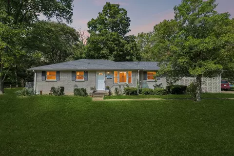 3943 Creekside Dr, Nashville, TN 37211