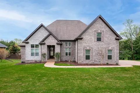 822 Manner Ln, Lebanon, TN 37087
