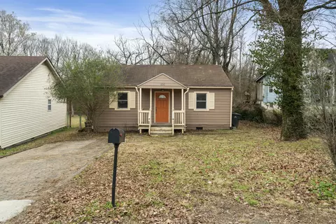 106 Sadler Ct, Nashville, TN 37210