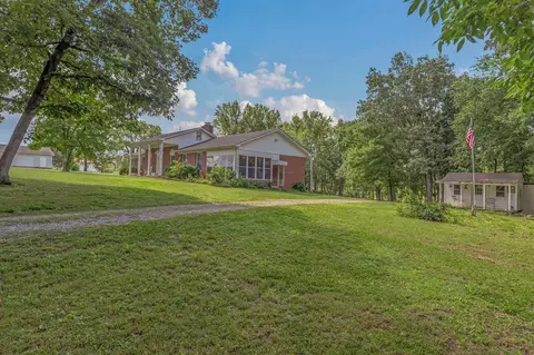 5347 Shady Grove Rd, Morrison, TN 37357 photo 2
