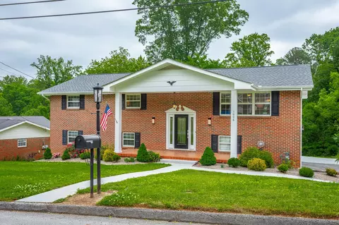 1006 Ravencrest Dr, Chattanooga, TN 37421