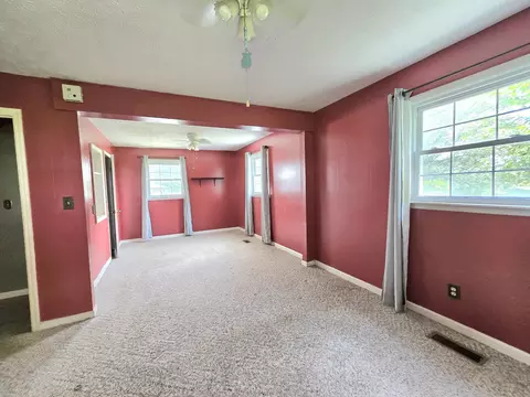 Bedroom - 6579 Vervilla Rd, Morrison, TN 37357 photo 15 of 16