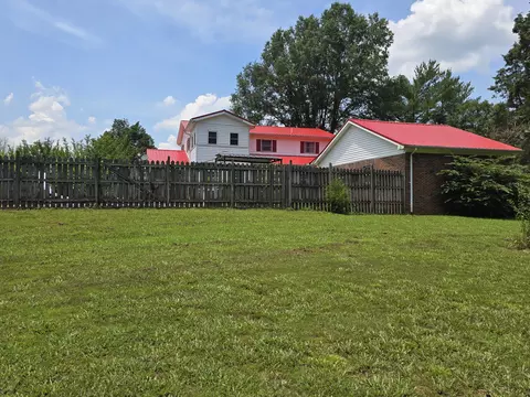 Exterior - 6579 Vervilla Rd, Morrison, TN 37357 photo 7 of 29