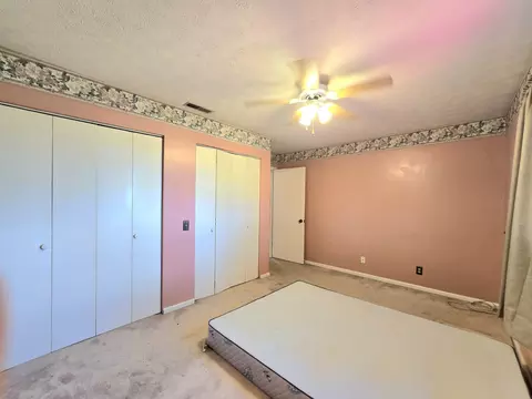 Bedroom - 6579 Vervilla Rd, Morrison, TN 37357 photo 2 of 16