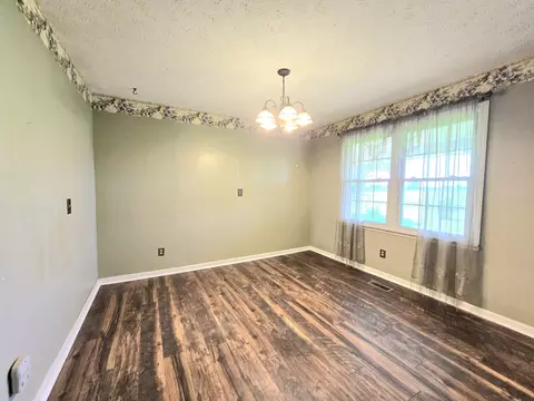 Dining - 6579 Vervilla Rd, Morrison, TN 37357 photo 1 of 3