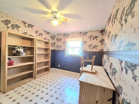 Bedroom - 6579 Vervilla Rd, Morrison, TN 37357 photo 7 of 16