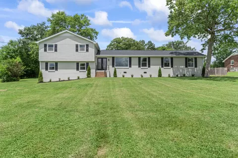 410 Bluegrass Ct, Lebanon, TN 37090
