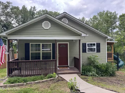 3938 NE Conley Ln, Knoxville, TN 37918