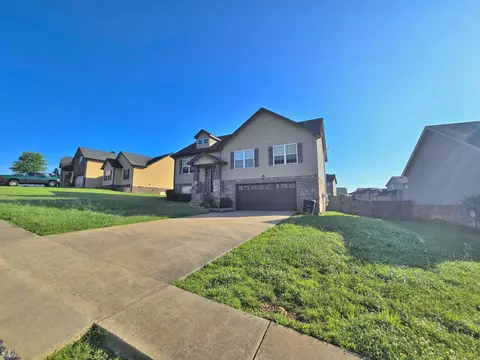 1085 Castlerock Dr, Clarksville, TN 37042