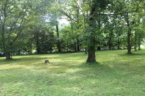 620 N Commerce Rd, Lebanon, TN 37090