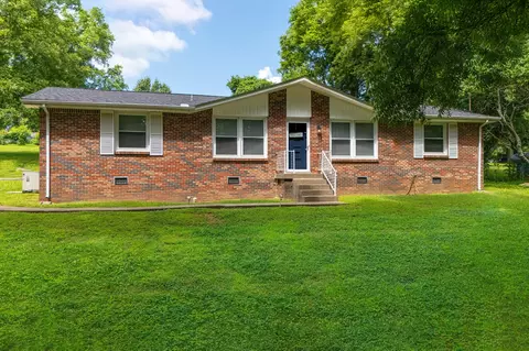 332 Old Dunbar Cave Rd, Clarksville, TN 37043