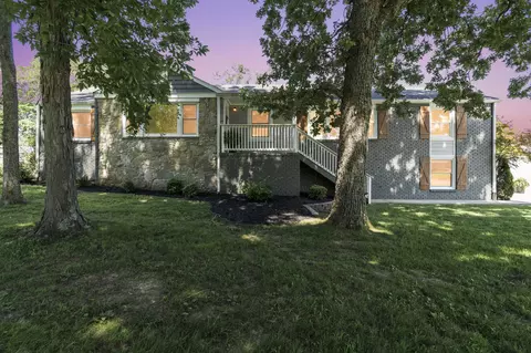 4200 Hunters Point Pike, Lebanon, TN 37087