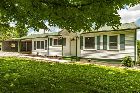 424 Calvert Ridge Rd, Westmoreland, TN 37186