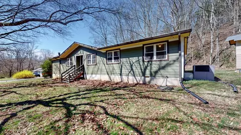 5302 Simpkins Rd, Whites Creek, TN 37189