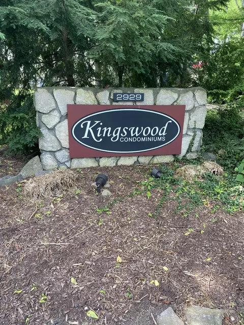 2929 Selena Dr #K155, Nashville, TN 37211