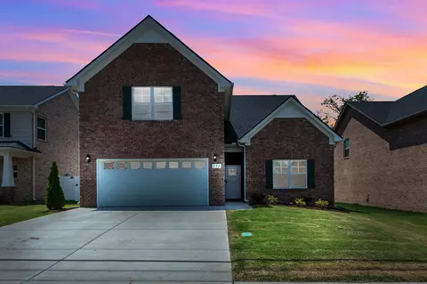 272 Thorpe Dr, Spring Hill, TN 37174 photo 2