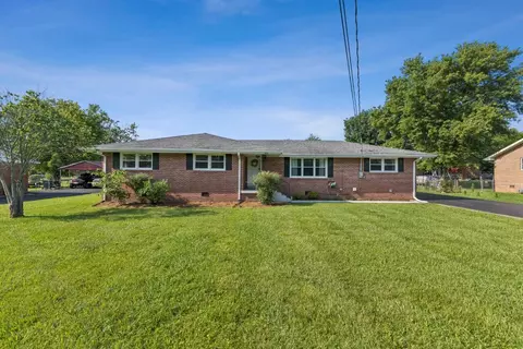 408 Sam Houston Dr, Lebanon, TN 37087