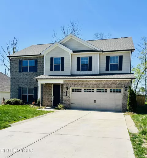 296 Aspen Dr, Lenoir City, TN 37771