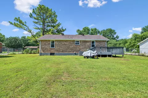 8124 Cooper Dr, Murfreesboro, TN 37129 photo 3