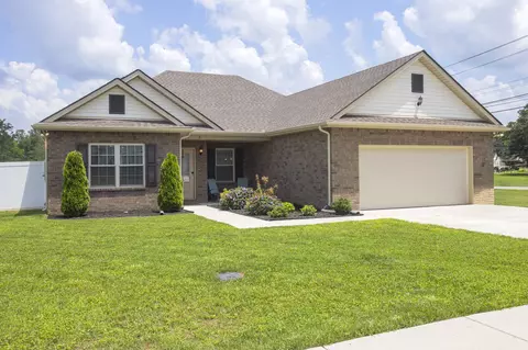16 Pinnacle Point Ln, Tullahoma, TN 37388