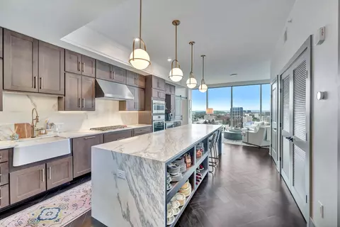 1616 W End Ave #2101, Nashville, TN 37203