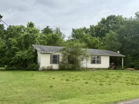 2468 River Oaks Dr, Murfreesboro, TN 37129