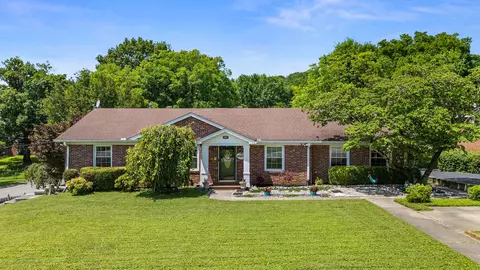 605 Jackson Ave, Carthage, TN 37030