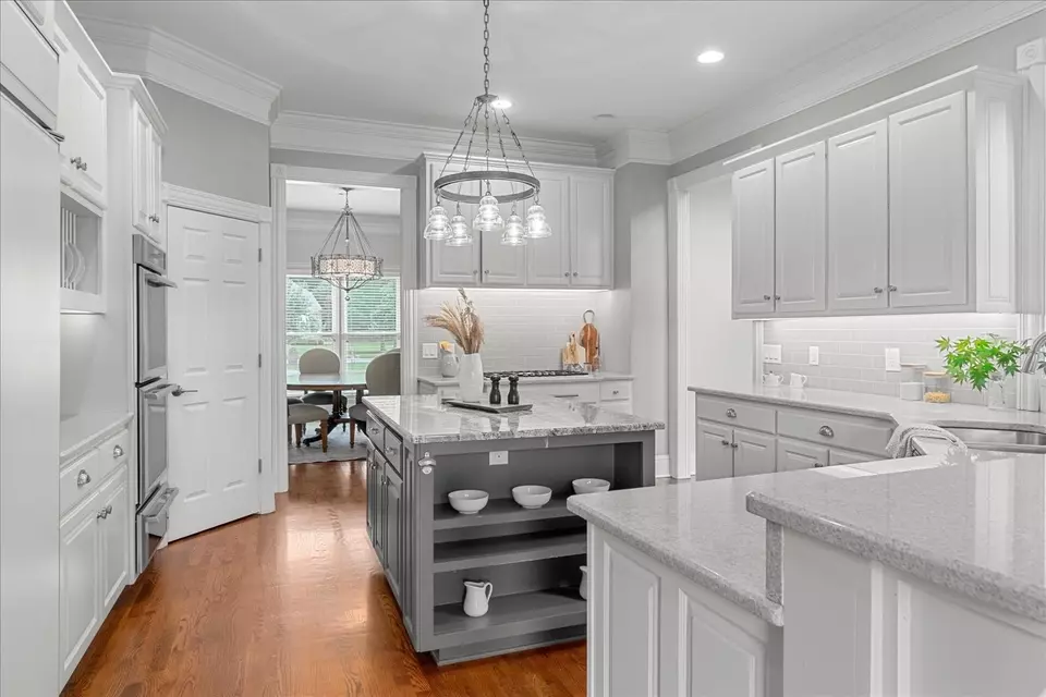 Kitchen - 234 Pelham Dr, Brentwood, TN 37027 photo 2 of 7